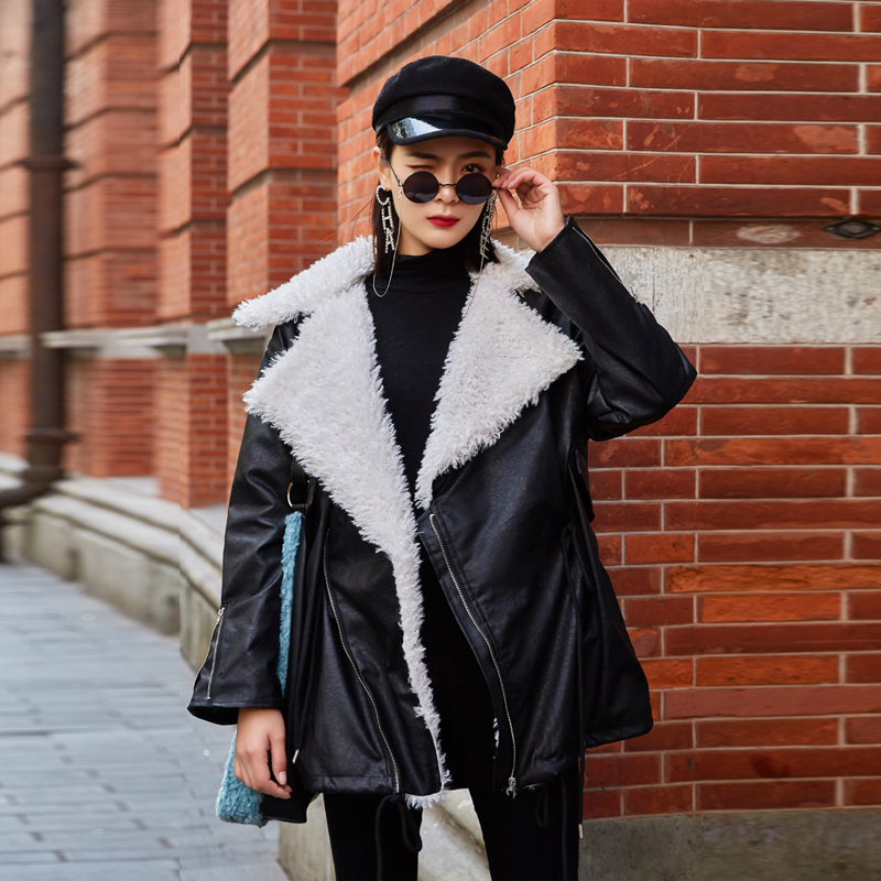 Korean-Style Loose PU Leather Coat For Women Streetwear Spring and Autumn Lapel Zipper Coat Solid Color Female Clothing, Black;brown
Korean-Style Loose PU Leather Coat For Women Streetwear Spring and Autumn Lapel Zipper Coat Solid Color Female Clothing, Black;brown