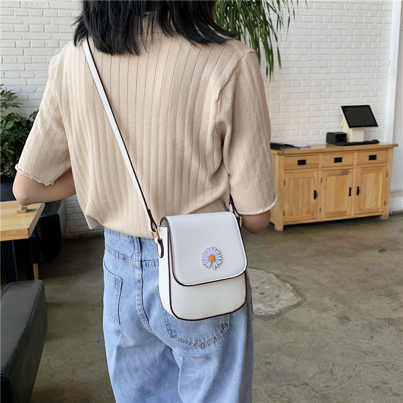 Bag Handbag 2020 New Korean Version of the INS Daisy Shoulder Bag Fresh Literary Candy Color Women's MiniCross-body, Black
Bag Handbag 2020 New Korean Version of the INS Daisy Shoulder Bag Fresh Literary Candy Color Women's MiniCross-body, Black