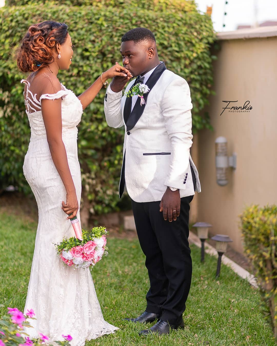 2020 Plus Size Arabic Aso Ebi Lace Beaded Luxurious Wedding Dresses Sheer Neck Bridal Dresses Mermaid Wedding Gowns ZJ955