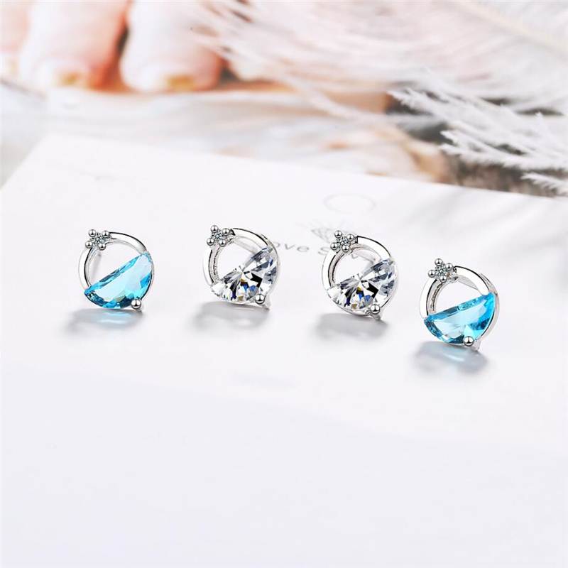Sole Memory Summer Cool Blue Crystal Simple Literary Sweet 925 Sterling Silver Fashion Female Stud Earrings SEA555
Sole Memory Summer Cool Blue Crystal Simple Literary Sweet 925 Sterling Silver Fashion Female Stud Earrings SEA555