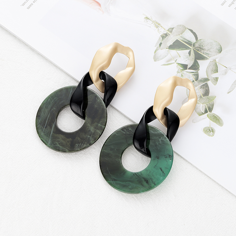 New Vintage Metal Gold Color Drop Earring Women Acrylic Resin Irregular Round Circular Hanging Earring Wedding Jewelry Oorbellen
New Vintage Metal Gold Color Drop Earring Women Acrylic Resin Irregular Round Circular Hanging Earring Wedding Jewelry Oorbellen