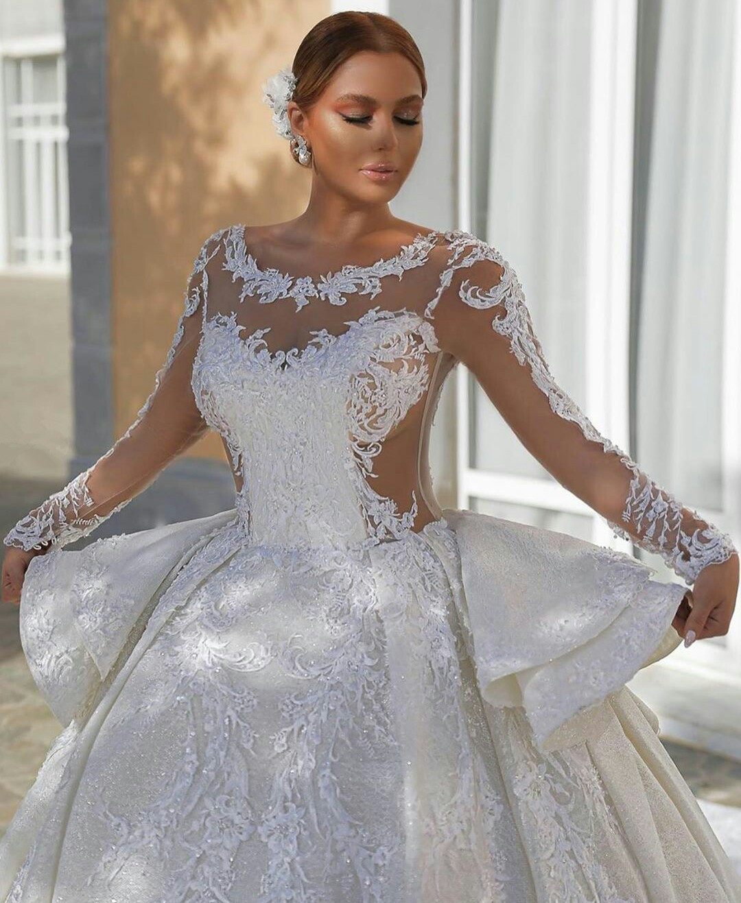 Plus Size Ball Gown Vintage Wedding Dresses 2021 Sheer Long Sleeves Lace Sequined Corset Back Custom Made Bridal Gowns vestido de novia