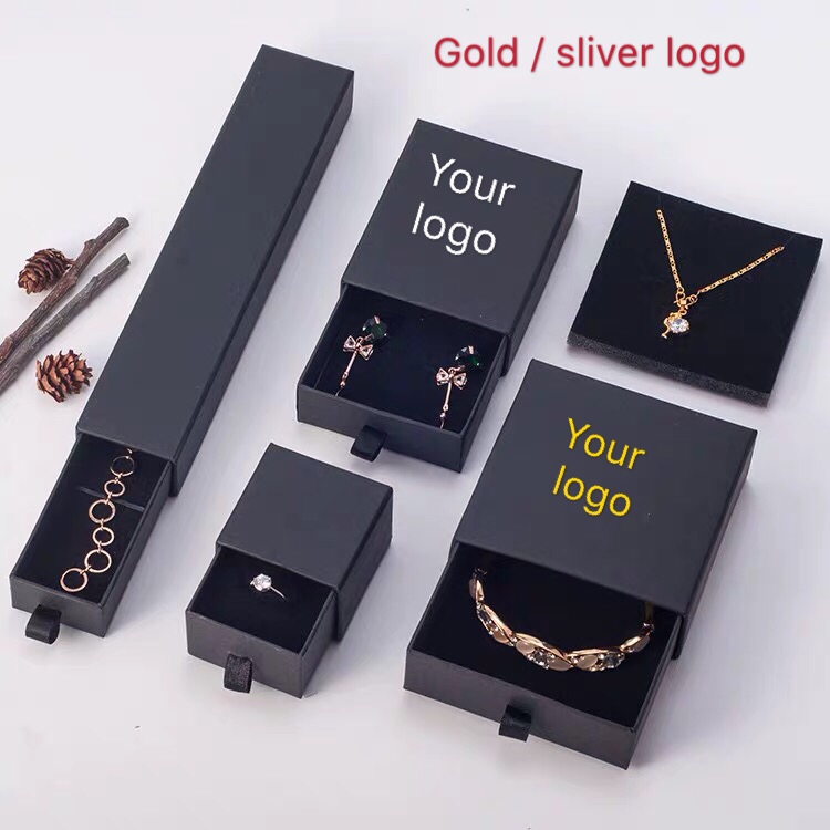 100Pcs/lot gift box Custom box White drawer Paperboard packaging earring Bracelet necklace Pendant stamping foil logo
100Pcs/lot gift box Custom box White drawer Paperboard packaging earring Bracelet necklace Pendant stamping foil logo