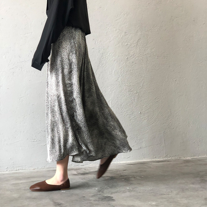 2020 fall korean style woman skirts maxi Leopard Satin skirt faldas mujer moda Mermaid A-line saias mulher saias mulher, Gray
2020 fall korean style woman skirts maxi Leopard Satin skirt faldas mujer moda Mermaid A-line saias mulher saias mulher, Gray