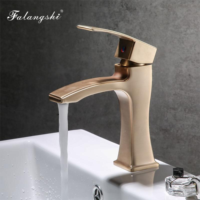 Newly Brass Basin Faucet Sink Mixer Bathroom Cold And Hot Water Single Hole Brushed Faucet Luxury Washbasin WB1087
Newly Brass Basin Faucet Sink Mixer Bathroom Cold And Hot Water Single Hole Brushed Faucet Luxury Washbasin WB1087