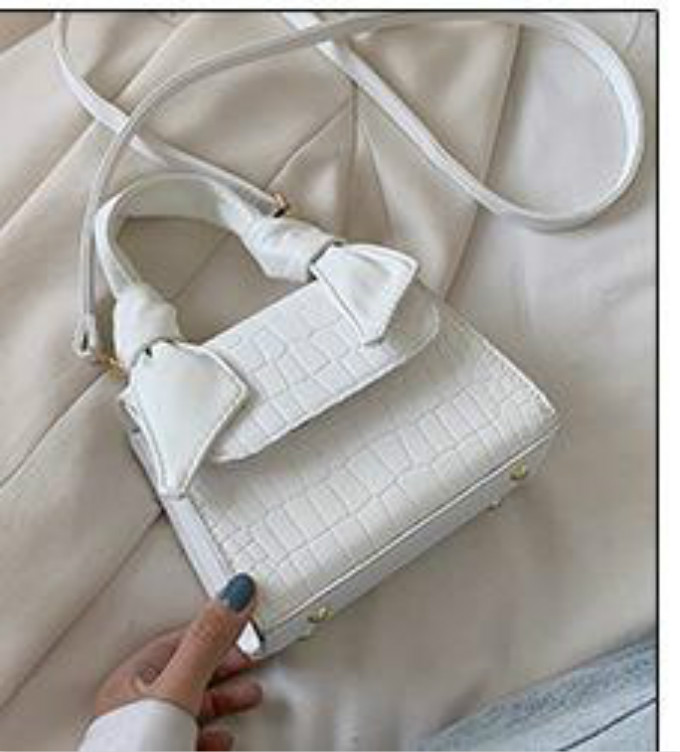 Women Bags, Foreign Luxury, 2020 Popular New Trendy Wild Handbag Shoulder Bag, Fashion Oblique Small Square Bag, Blue
Women Bags, Foreign Luxury, 2020 Popular New Trendy Wild Handbag Shoulder Bag, Fashion Oblique Small Square Bag, Blue