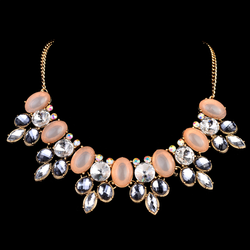 Marte&Joven Resin/Glass Geometric Statement Chokers Necklace for Women Fashionable Gold Color Chains Floral Necklaces & Pendants
Marte&Joven Resin/Glass Geometric Statement Chokers Necklace for Women Fashionable Gold Color Chains Floral Necklaces & Pendants