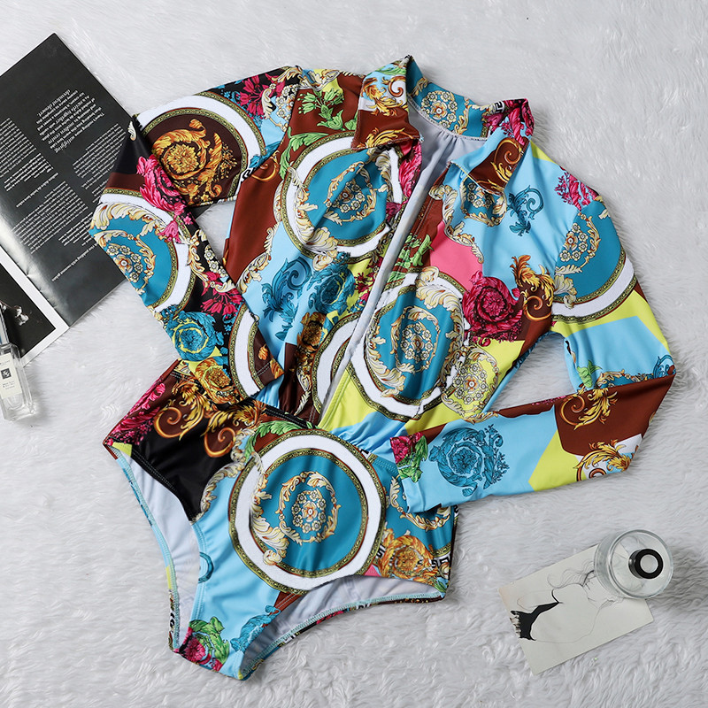 Long Sleeve Swimsuits Designer Luxury Padded Women' Swimsuits Outdoor Beach Tourism Vacation Bandage Push Up One-piece Swimwear
Long Sleeve Swimsuits Designer Luxury Padded Women' Swimsuits Outdoor Beach Tourism Vacation Bandage Push Up One-piece Swimwear