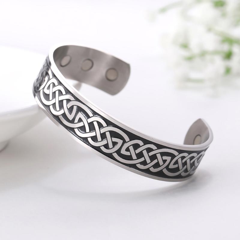 Nordic Viking style amulet stainless steel bracelet Fashion Viking cross pattern carved bracelet couple gift for sale
Nordic Viking style amulet stainless steel bracelet Fashion Viking cross pattern carved bracelet couple gift for sale