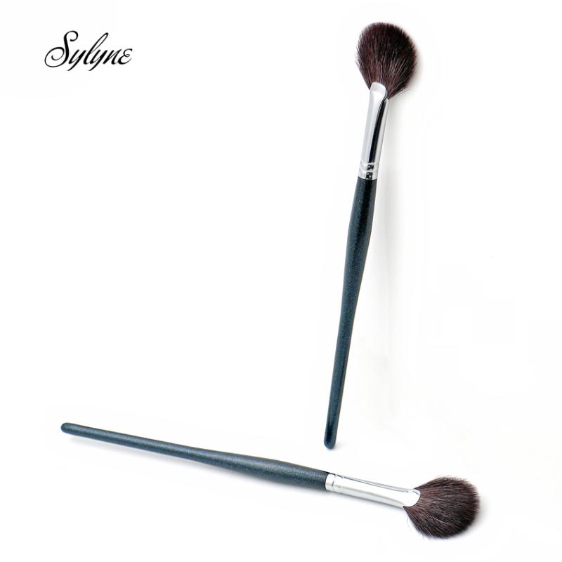 Sylyne fan makeup brushes Top goat hair professional blush eye Blender contour highlighter brush high quality make up brush
Sylyne fan makeup brushes Top goat hair professional blush eye Blender contour highlighter brush high quality make up brush