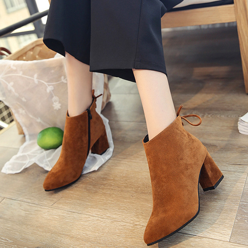 GAOKE Autumn Fashion Women Boots Zip Casual Flock Boots Pointed Toe High Square Heel Warm Women Ankle Size 35-45, Black
GAOKE Autumn Fashion Women Boots Zip Casual Flock Boots Pointed Toe High Square Heel Warm Women Ankle Size 35-45, Black