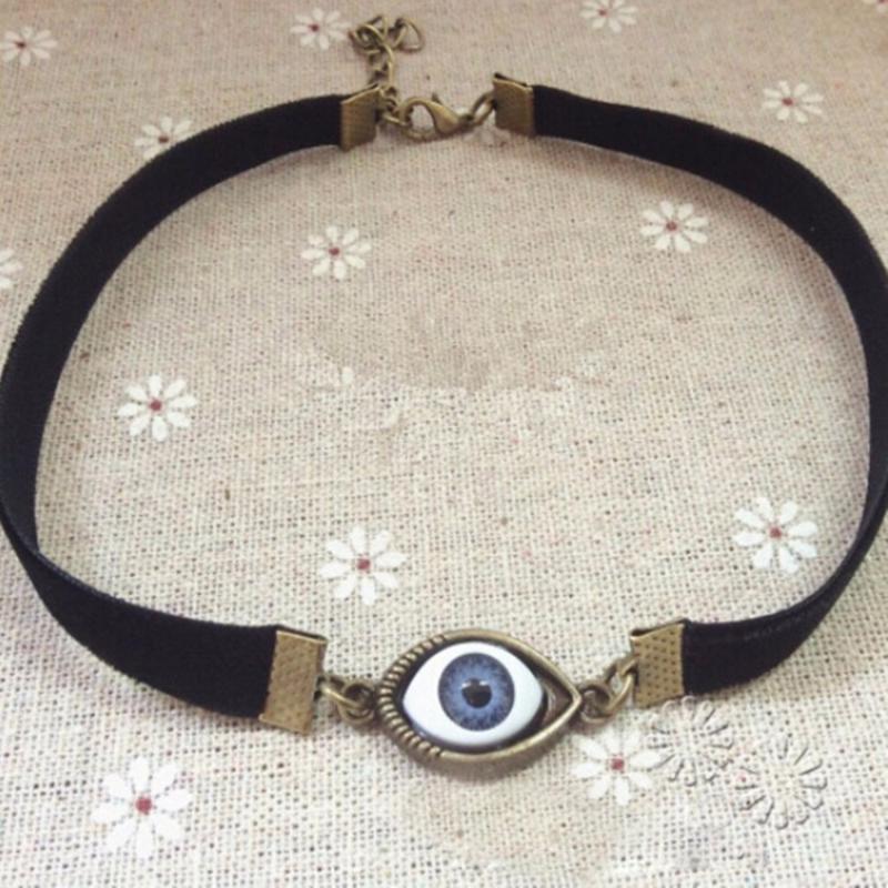 JOUVAL Harajuku Chokers Necklaces For Women Black Velvet Vintage Metal Demon Eye Chokers Halloween Gothic Jewelry N1759
JOUVAL Harajuku Chokers Necklaces For Women Black Velvet Vintage Metal Demon Eye Chokers Halloween Gothic Jewelry N1759