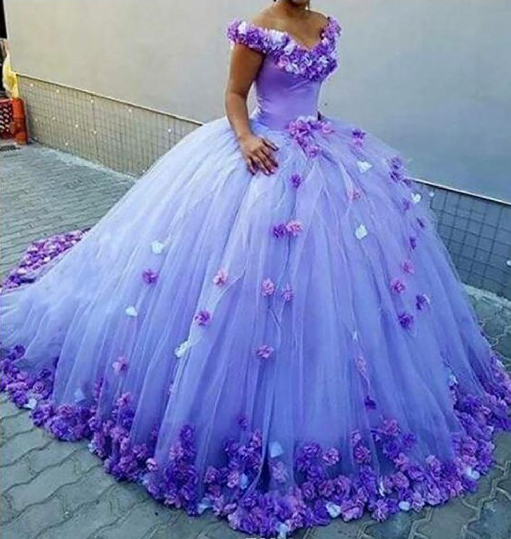 2026 Princess Lavender Off Shoulder Quinceanera Dresses 3D Rose Flowers Appliques Puffy Ball Gown Sweet 16 Birthday Prom Party Dress
