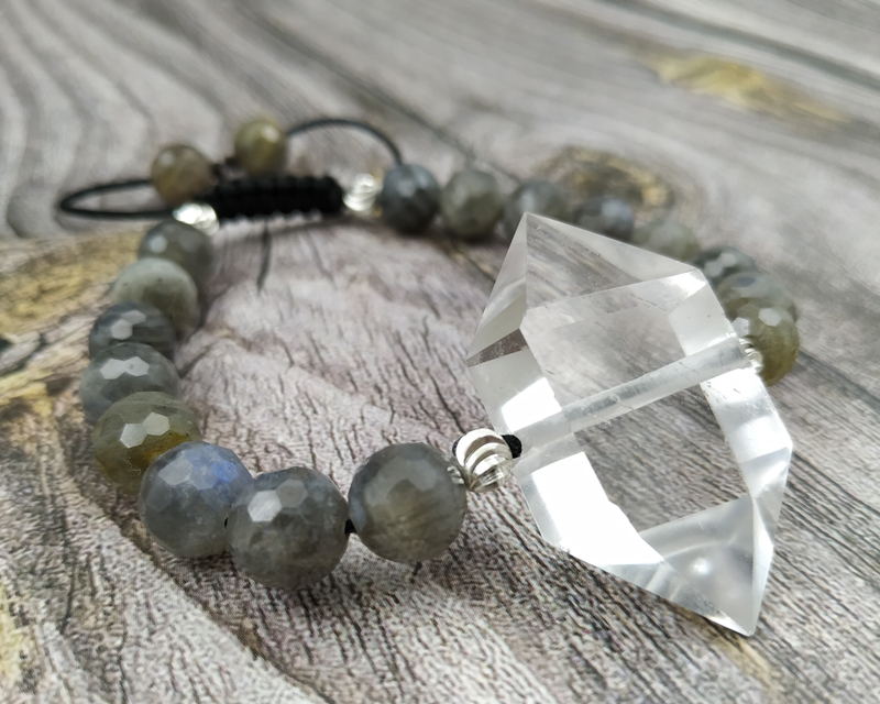 YA4004 Natural Clear Quartz Double Point Labradorite Stone Beads Cord Knot Bracelet Adjust 6.5inch long
YA4004 Natural Clear Quartz Double Point Labradorite Stone Beads Cord Knot Bracelet Adjust 6.5inch long