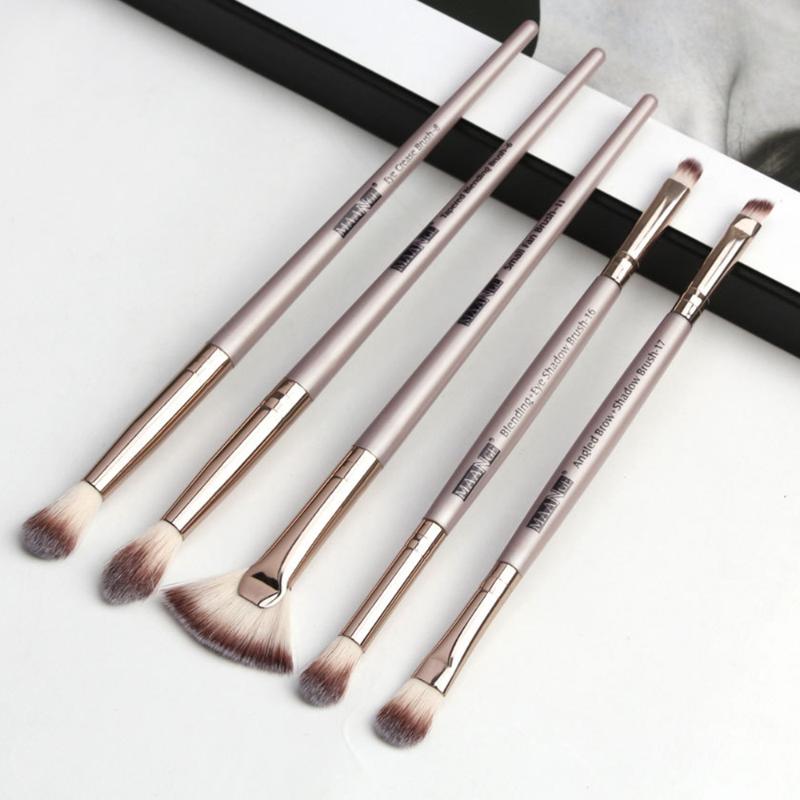 5 Pcs Makeup Brushes Set Eyeliner Eyelash Eye Shadow Lip Brush Cosmetic Make Up Tool Kit
5 Pcs Makeup Brushes Set Eyeliner Eyelash Eye Shadow Lip Brush Cosmetic Make Up Tool Kit