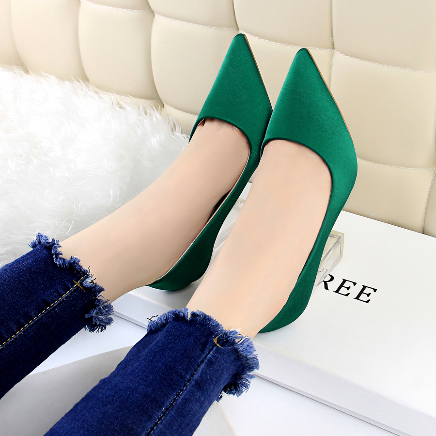 Women Classical Style Pointed Toe Dark Green Suede Leather Stiletto Heel Pumps Slip-on High Heels Formal Dress Shoes Wedding, Gold
Women Classical Style Pointed Toe Dark Green Suede Leather Stiletto Heel Pumps Slip-on High Heels Formal Dress Shoes Wedding, Gold