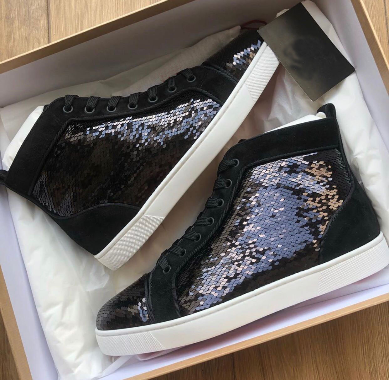 Black Sequin Leather Red Bottom Sneaker Men Women Casual Walking Top Quality Outdoor Sports Party Wedding Sneakers Cheap Footwear EU35-47