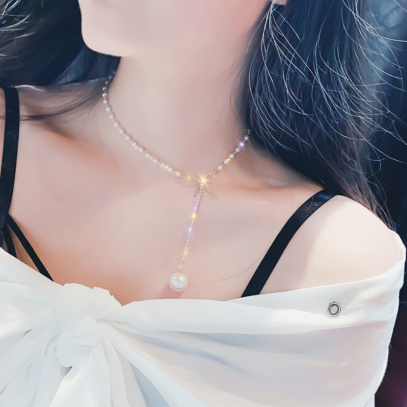 Chokers FYUAN Fashion Bowknot Rhinestone Choker Necklaces For Women Bijoux Long Pearl Pendant Statement Jewelry Party Gifts
Chokers FYUAN Fashion Bowknot Rhinestone Choker Necklaces For Women Bijoux Long Pearl Pendant Statement Jewelry Party Gifts