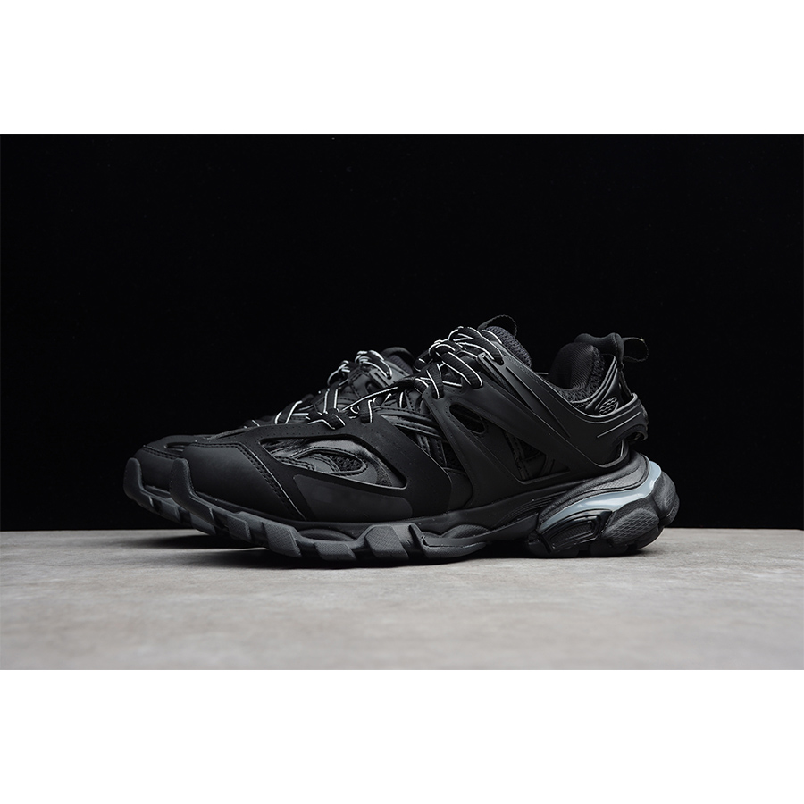 Mens Track 3.0 Tess S Gomma Black Clunky Sneaker Dad Shoes Maille Women Paris Triple S Casual Trainer Retro Outdoor Designer Shoes, Shown
Mens Track 3.0 Tess S Gomma Black Clunky Sneaker Dad Shoes Maille Women Paris Triple S Casual Trainer Retro Outdoor Designer Shoes, Shown