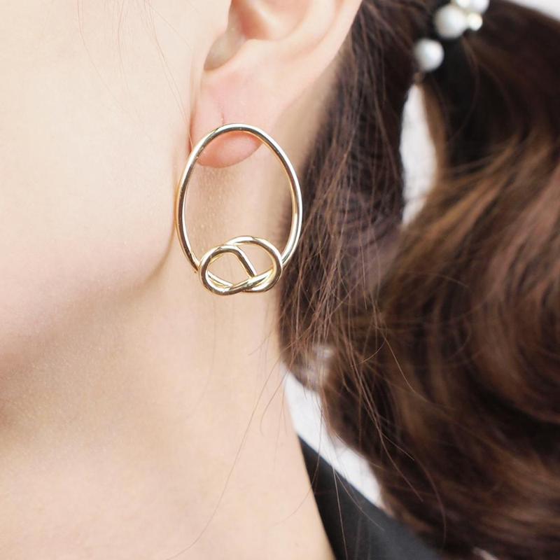 Stud MANILAI Classic Gold Color Twisted Love Knot Earrings For Women Simple Geometric Small Wedding Bridal Jewelry
Stud MANILAI Classic Gold Color Twisted Love Knot Earrings For Women Simple Geometric Small Wedding Bridal Jewelry