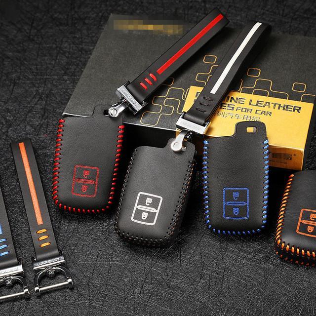 For Toyota Hilux Camry Prado FJCruiser LAND CRUISER highlander Car Key Bag Leather key cover car car accessories, Black
For Toyota Hilux Camry Prado FJCruiser LAND CRUISER highlander Car Key Bag Leather key cover car car accessories, Black