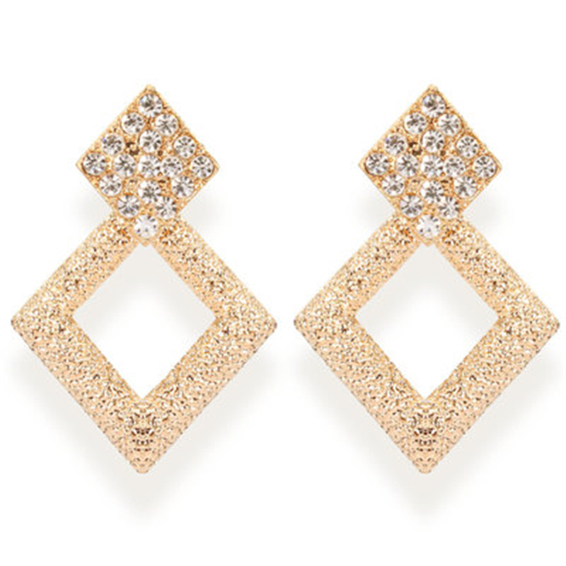 European Exaggerated Hollow Geometric Rhinestone Drop Earrings For Women Party Prom Fashion Earrings Jewelry Accessory
European Exaggerated Hollow Geometric Rhinestone Drop Earrings For Women Party Prom Fashion Earrings Jewelry Accessory