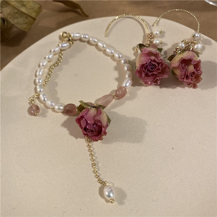 Shiny Side New Accessories Real Flower Drop Earrings&bracelet for Women Simple Style Gift Freshwater Pearl Dangle Earrings, As pic
Shiny Side New Accessories Real Flower Drop Earrings&bracelet for Women Simple Style Gift Freshwater Pearl Dangle Earrings, As pic