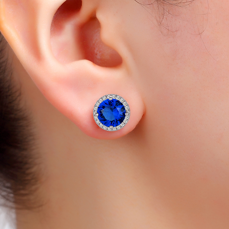 Stud 4 Color Fashion + Cubic Zirconia Earring Red Green Blue White Women Stainless Steel Earrings Christmas Gift 2021
Stud 4 Color Fashion + Cubic Zirconia Earring Red Green Blue White Women Stainless Steel Earrings Christmas Gift 2021