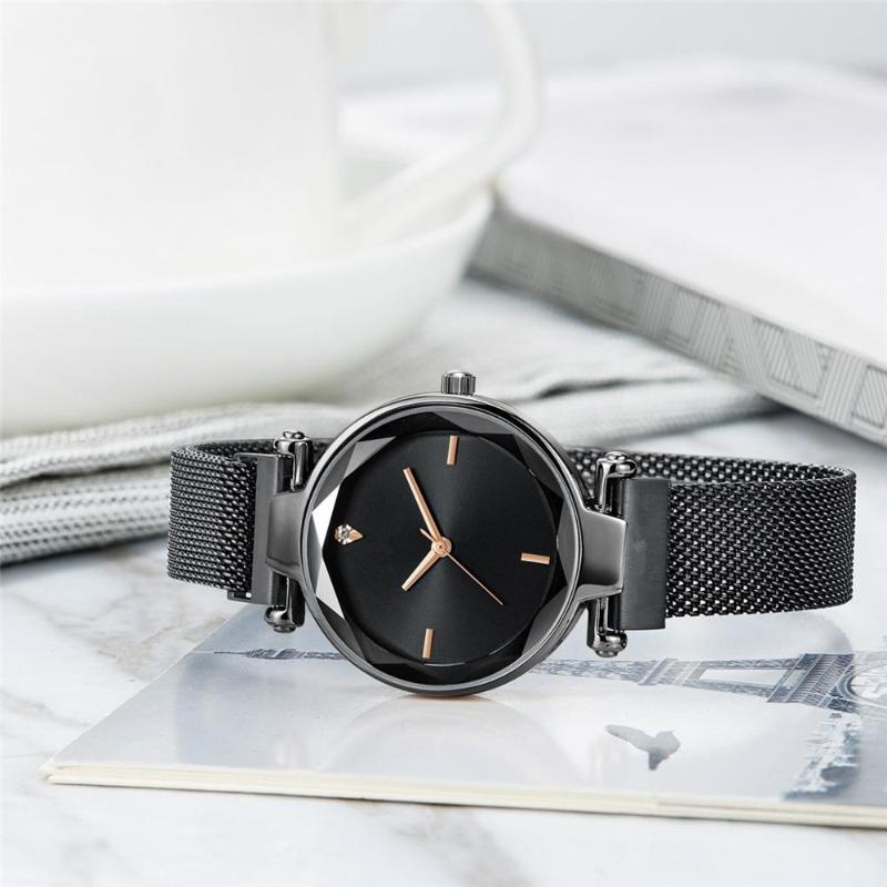 High-End New Watch Ladies Vibrating Network Red Mesh With Trend Quartz Watch Female Watches Gifts For Women Woman
High-End New Watch Ladies Vibrating Network Red Mesh With Trend Quartz Watch Female Watches Gifts For Women Woman