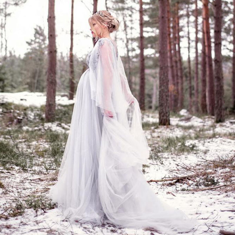 Pregnant Wedding Dresses Princess Long Sleeves V Neck Country Bridal Gowns Flowers Appliques Beads vestido de noiva Plus Size Wedding Dress