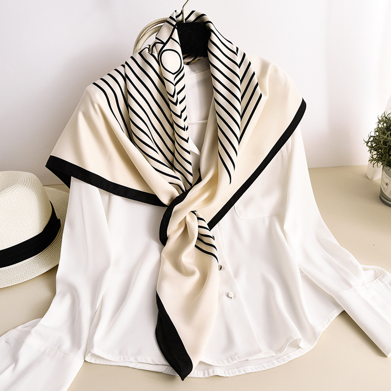 Scarves 2021 Brand Stripe Winter Hijab Silk Wool Scarf Fashion Female Large Embroidery Shawl Bandana Foulard Femme
Scarves 2021 Brand Stripe Winter Hijab Silk Wool Scarf Fashion Female Large Embroidery Shawl Bandana Foulard Femme