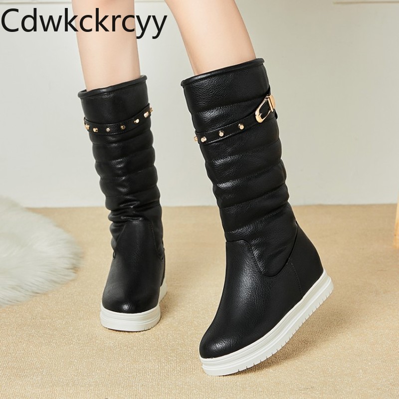 winter The New fashion Round head Thick bottom Increase within snow boots Plus velvet Keep warm High heel Women boots size 34-43, Black
winter The New fashion Round head Thick bottom Increase within snow boots Plus velvet Keep warm High heel Women boots size 34-43, Black