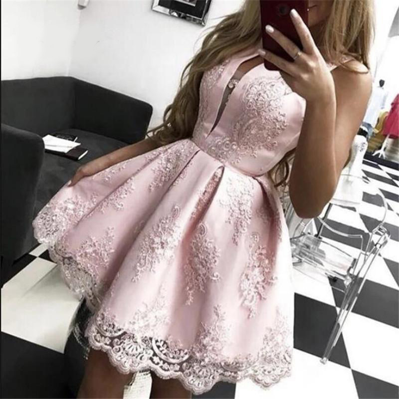 Vestidos Pink Homecoming Dress 2021 A-Line Jewel Neck Sleeveless Lace Appliques Above Knee Homecoming Dresses Graduation Gowns