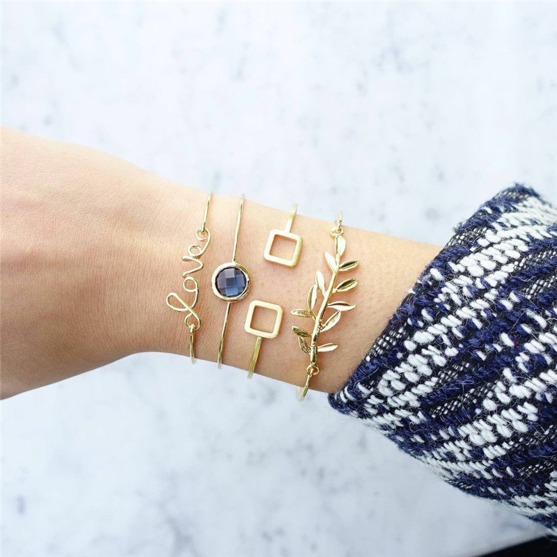 4 Pcs/Set Trendy Women Leaf LOVE Letters Crystal Open Bracelet Set Bohemian Gold Bangle Bracelet Jewelry Gifts
4 Pcs/Set Trendy Women Leaf LOVE Letters Crystal Open Bracelet Set Bohemian Gold Bangle Bracelet Jewelry Gifts