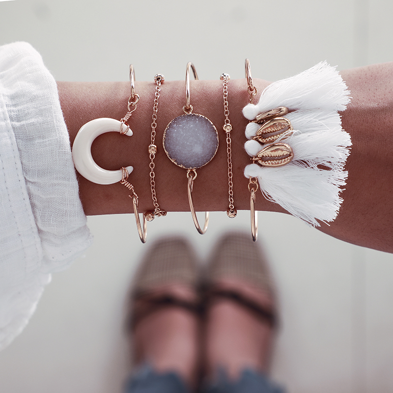 Charm Bracelets Tocona Boho Gold Seashell Horn Rhinestone Tassel B Racelet Bangle Set For Women Multilayer Fringe Bangles Statement Jewelry
Charm Bracelets Tocona Boho Gold Seashell Horn Rhinestone Tassel B Racelet Bangle Set For Women Multilayer Fringe Bangles Statement Jewelry