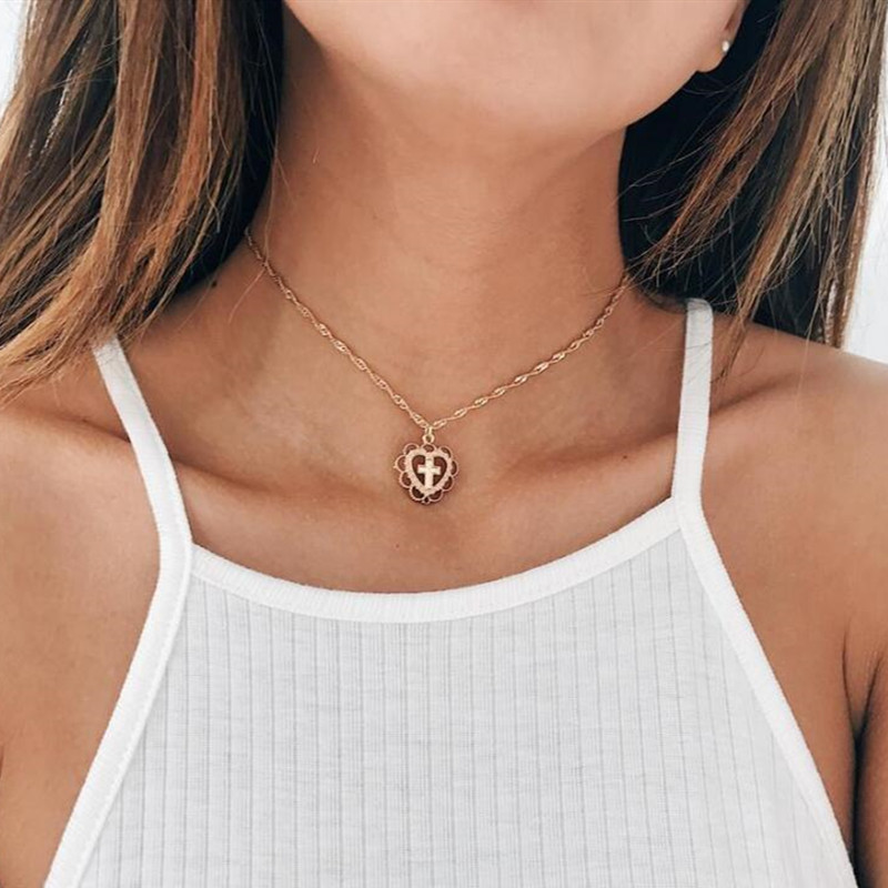 Bohemian Fashion Gold/Silver Color Hollow Corss Pendant Necklaces for Women Love Heart Necklace Jewelry Gifts
Bohemian Fashion Gold/Silver Color Hollow Corss Pendant Necklaces for Women Love Heart Necklace Jewelry Gifts