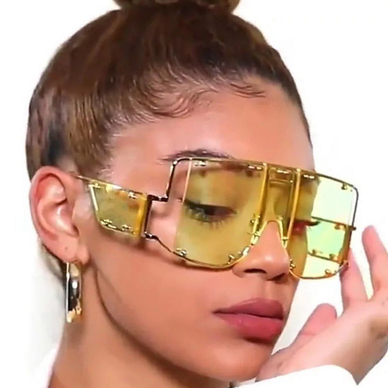 Fashion Square Sunglasses Men Alloy Oversized Green Shades Women Glasses Metal Rivet Trend Unique Female Eyewear
Fashion Square Sunglasses Men Alloy Oversized Green Shades Women Glasses Metal Rivet Trend Unique Female Eyewear