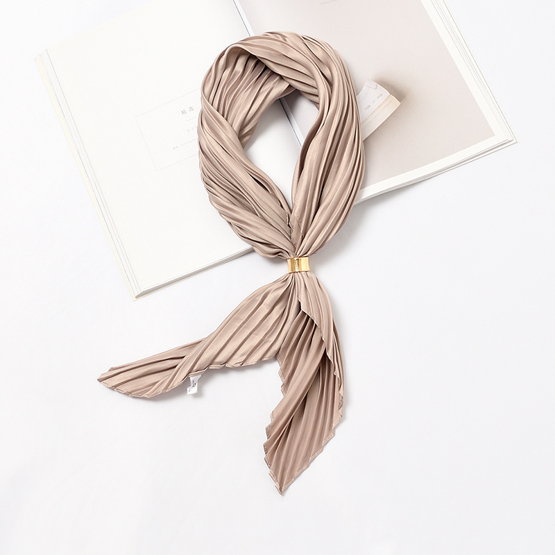 Solid Color Silk Neck Scarf Women Thick Small Bandana with a buckle Pleated Square Foulard Neck Wear [3992
Solid Color Silk Neck Scarf Women Thick Small Bandana with a buckle Pleated Square Foulard Neck Wear [3992
