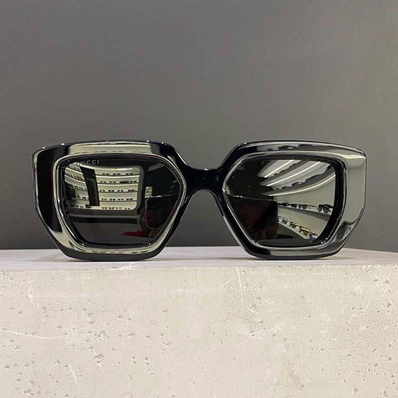 Men's sunglasses 0630 square frame classic style uv400 protective lens riding vacation glasses men design personality sunglasses
Men's sunglasses 0630 square frame classic style uv400 protective lens riding vacation glasses men design personality sunglasses