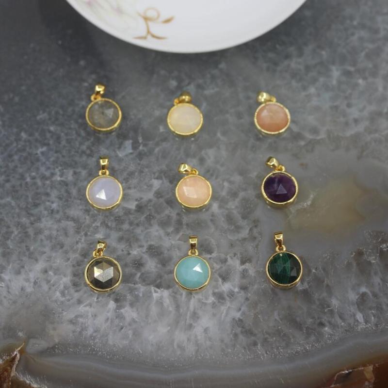 9 Stones choice,Flat Round Earrings Charms Bulk,Faceted Coin Agates Quartz Labradorite Amethysts Moonstone Pendants Necklace
9 Stones choice,Flat Round Earrings Charms Bulk,Faceted Coin Agates Quartz Labradorite Amethysts Moonstone Pendants Necklace