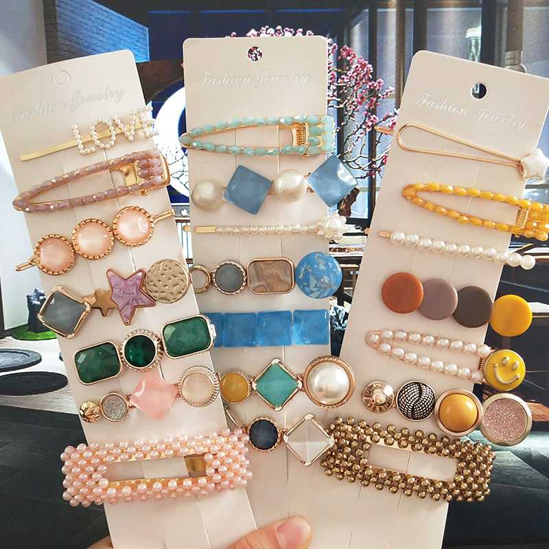 2020 Women Barrettes Hair Accessories Fashion Simulated Pearl Acrylic Hairpins Korean Geometric Elegant Hair Clips Girl Jewelry
2020 Women Barrettes Hair Accessories Fashion Simulated Pearl Acrylic Hairpins Korean Geometric Elegant Hair Clips Girl Jewelry