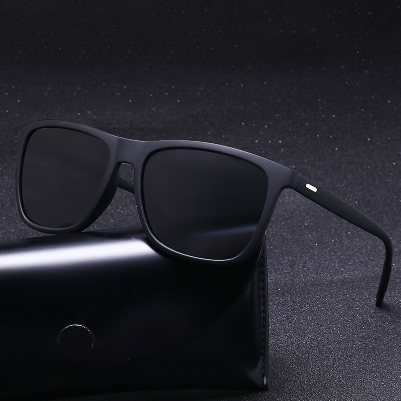 Sunglasses Men Polarized Oversized Mirror Driving Sun Glasses Men Women Brand Designer Retro Vintage Driver Goggles UV400
Sunglasses Men Polarized Oversized Mirror Driving Sun Glasses Men Women Brand Designer Retro Vintage Driver Goggles UV400