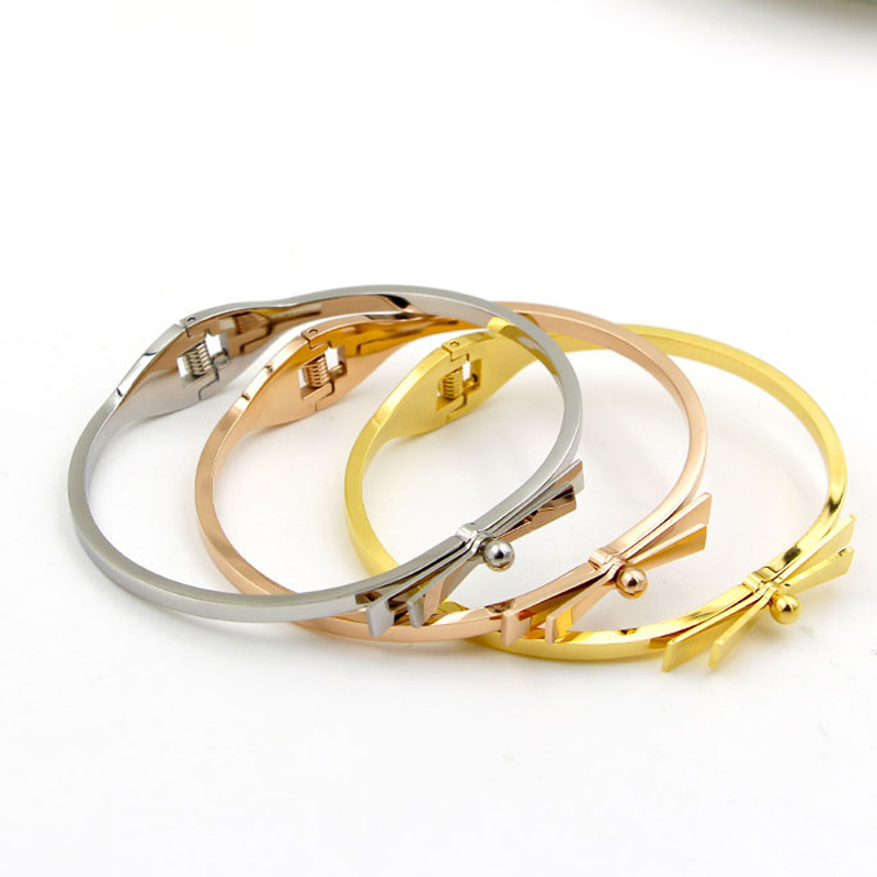 Fashion Luxury Jewelry Stainless Steel Women Gold Color Bangle Lady stainless steel Bracelet Love
Fashion Luxury Jewelry Stainless Steel Women Gold Color Bangle Lady stainless steel Bracelet Love