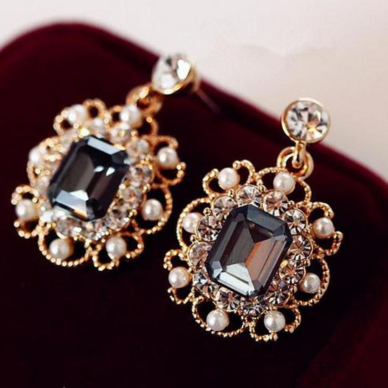 Free Shipping Grey Green Crystal Pearl Square Geometric Stud Earrings Newest Fashion Jewelry For Women Wedding Party Accessories
Free Shipping Grey Green Crystal Pearl Square Geometric Stud Earrings Newest Fashion Jewelry For Women Wedding Party Accessories