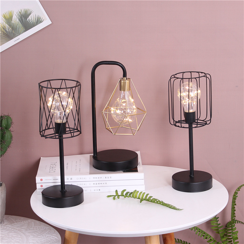 Nordic Geometry Light Iron Diamond USB Lamp Home Accessories Decoration Bedroom Bedside Table Lamp Vintage Home Decor Figurines
Nordic Geometry Light Iron Diamond USB Lamp Home Accessories Decoration Bedroom Bedside Table Lamp Vintage Home Decor Figurines