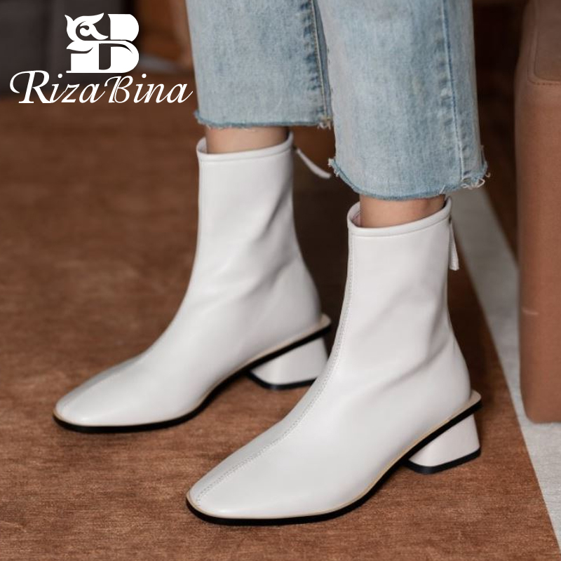 RIZABINA Ankle Boots For Women Square Toe Thick Heel Zipper Retro Fashion Shoes Solid Color Outdoor Winter Footwear Size 34-39, Black
RIZABINA Ankle Boots For Women Square Toe Thick Heel Zipper Retro Fashion Shoes Solid Color Outdoor Winter Footwear Size 34-39, Black