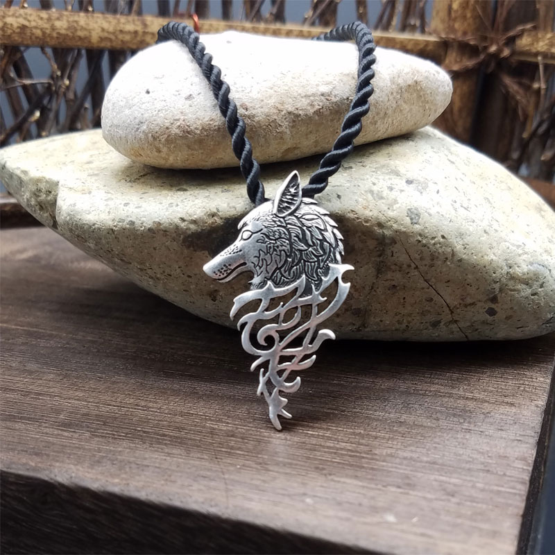 1pcs hot sell viking wolf men necklace celt wolf pendant