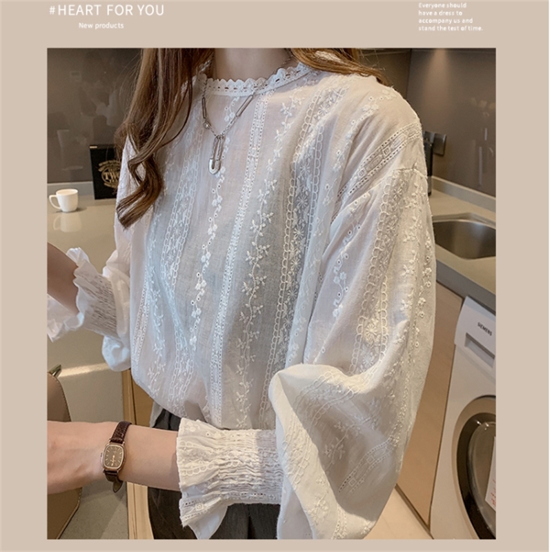 Dingaozlz Vintage style lace shirt Flare sleeve Hollow out White blouse Casual clothing New fashion Women lace Tops Blusa 200925