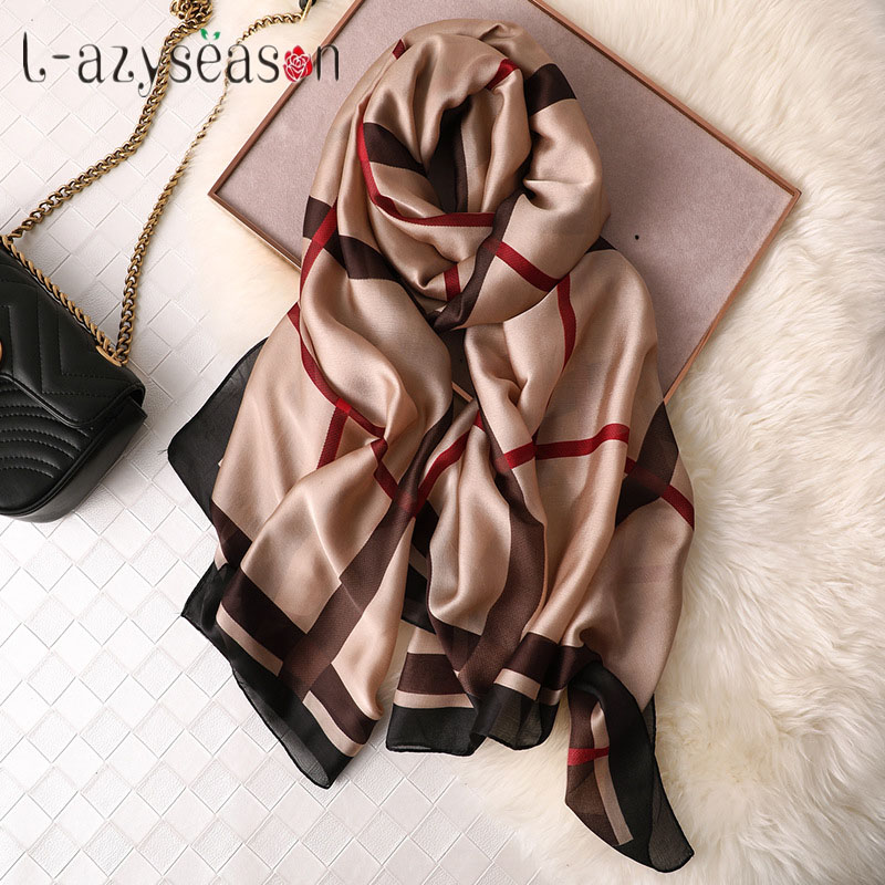 2020 brand silk hijab scarf women spring headband Euro Design silky Scarves wraps plaid summer shawl for lady foulard femme
2020 brand silk hijab scarf women spring headband Euro Design silky Scarves wraps plaid summer shawl for lady foulard femme