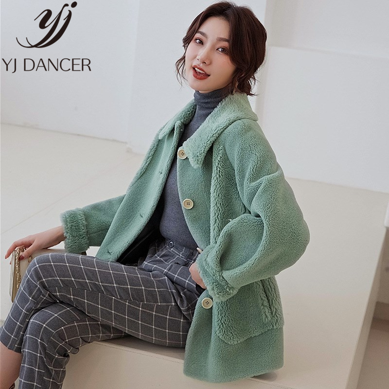 Special Price 2020 Korean Sheep Shearing Fur Coat Female Winter New Casual Thick Warm Overcoat Loose Faux Fur Coat Women ZZZ107, Green
Special Price 2020 Korean Sheep Shearing Fur Coat Female Winter New Casual Thick Warm Overcoat Loose Faux Fur Coat Women ZZZ107, Green